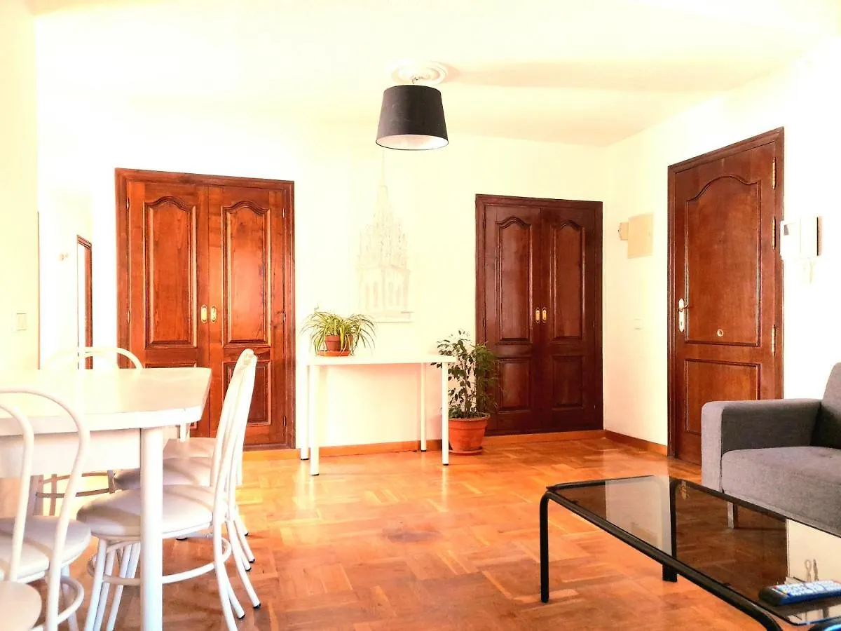 Apartment No Fiestas, 5 Dormitorios Solo Familias, Parejas O Trabajo Parking Publico Gratis A 300M Toledo